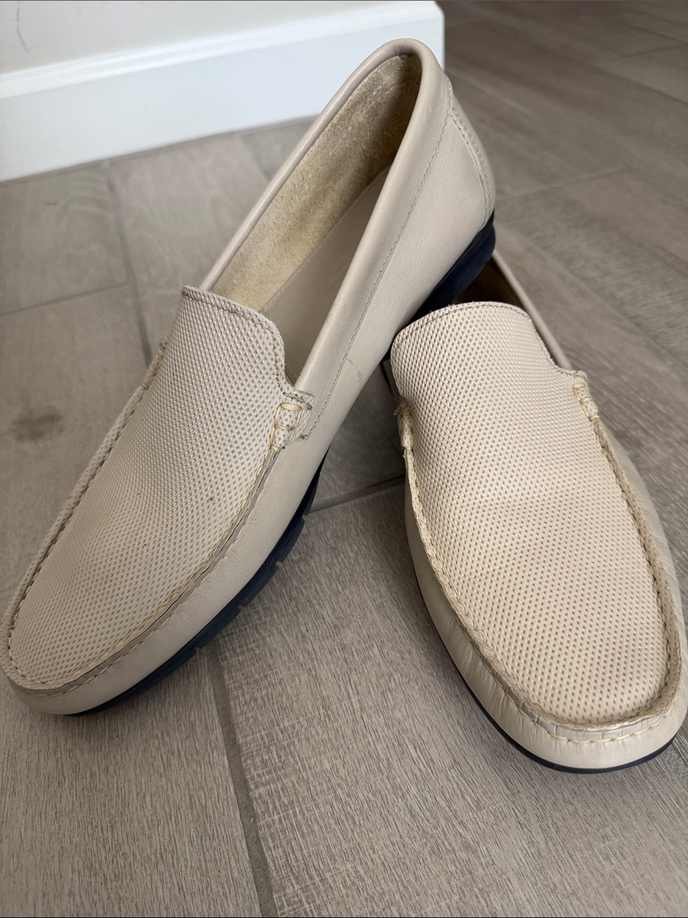 Sandro Moscoloni Men’s Beige Mesh Slip-On Loafers - Picture 3 of 6